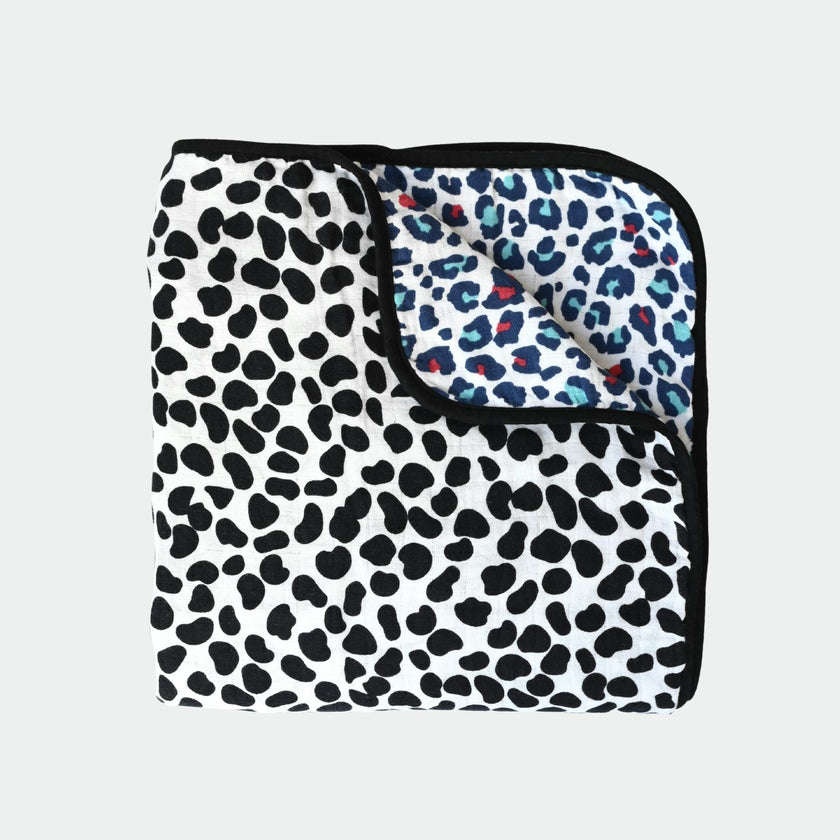 ANIMAL PRINT MUSLIN BLANKET - reversible newborn to 4 months / 5+ months