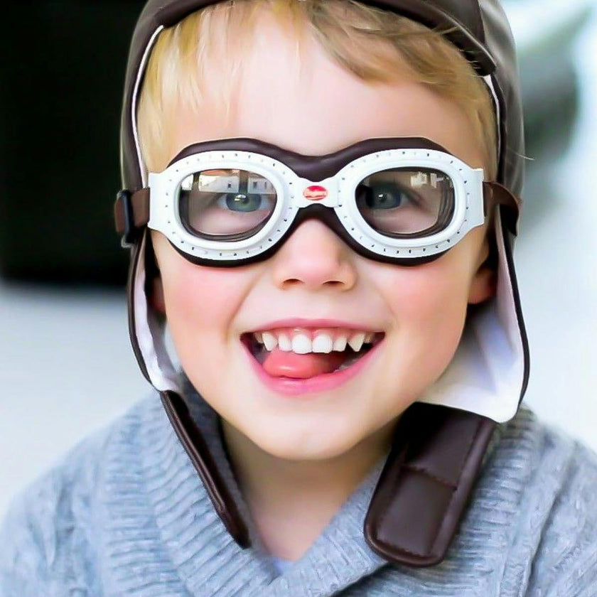 Racing Set CAP AND GOGGLES