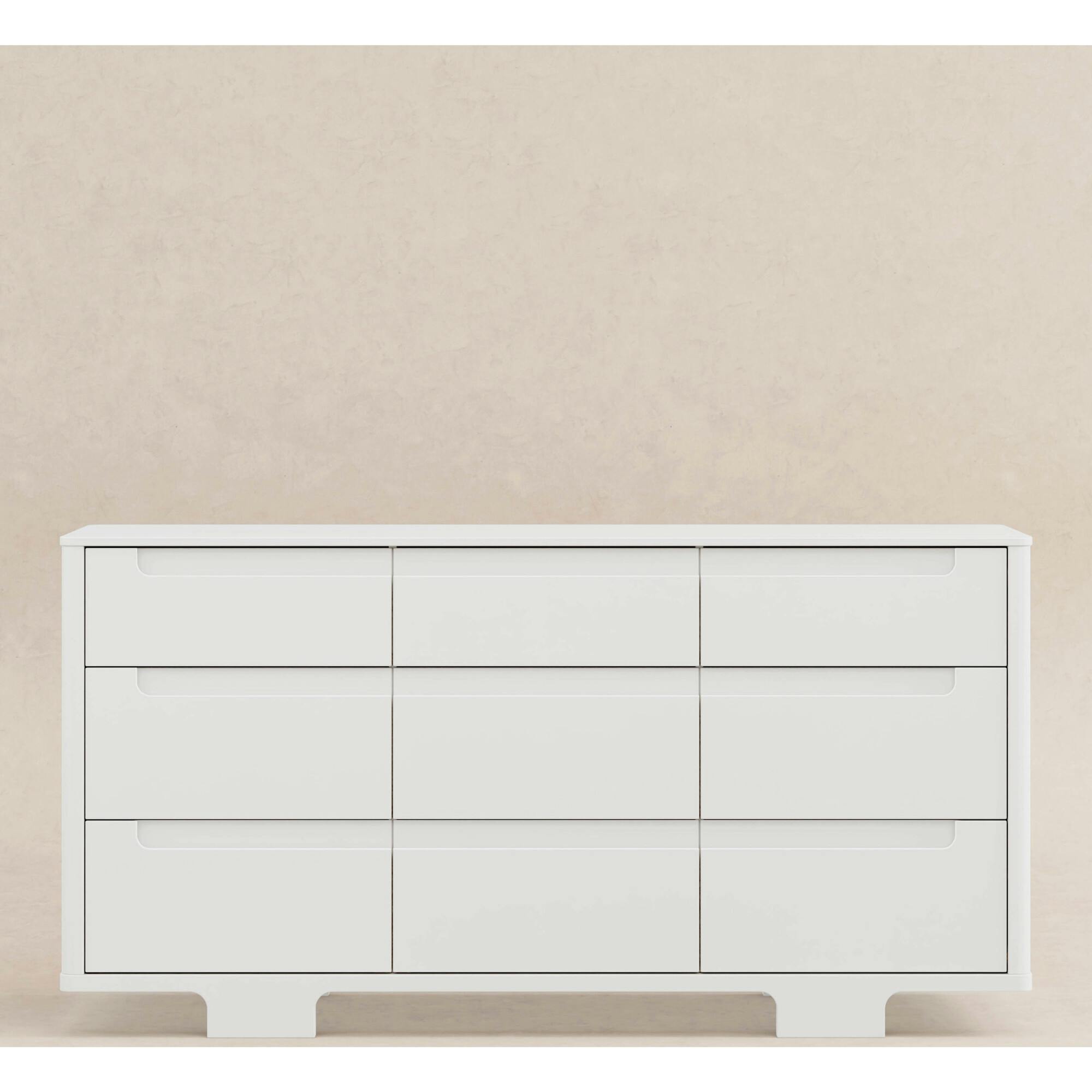 Yuzu 9-Drawer Assembled Dresser