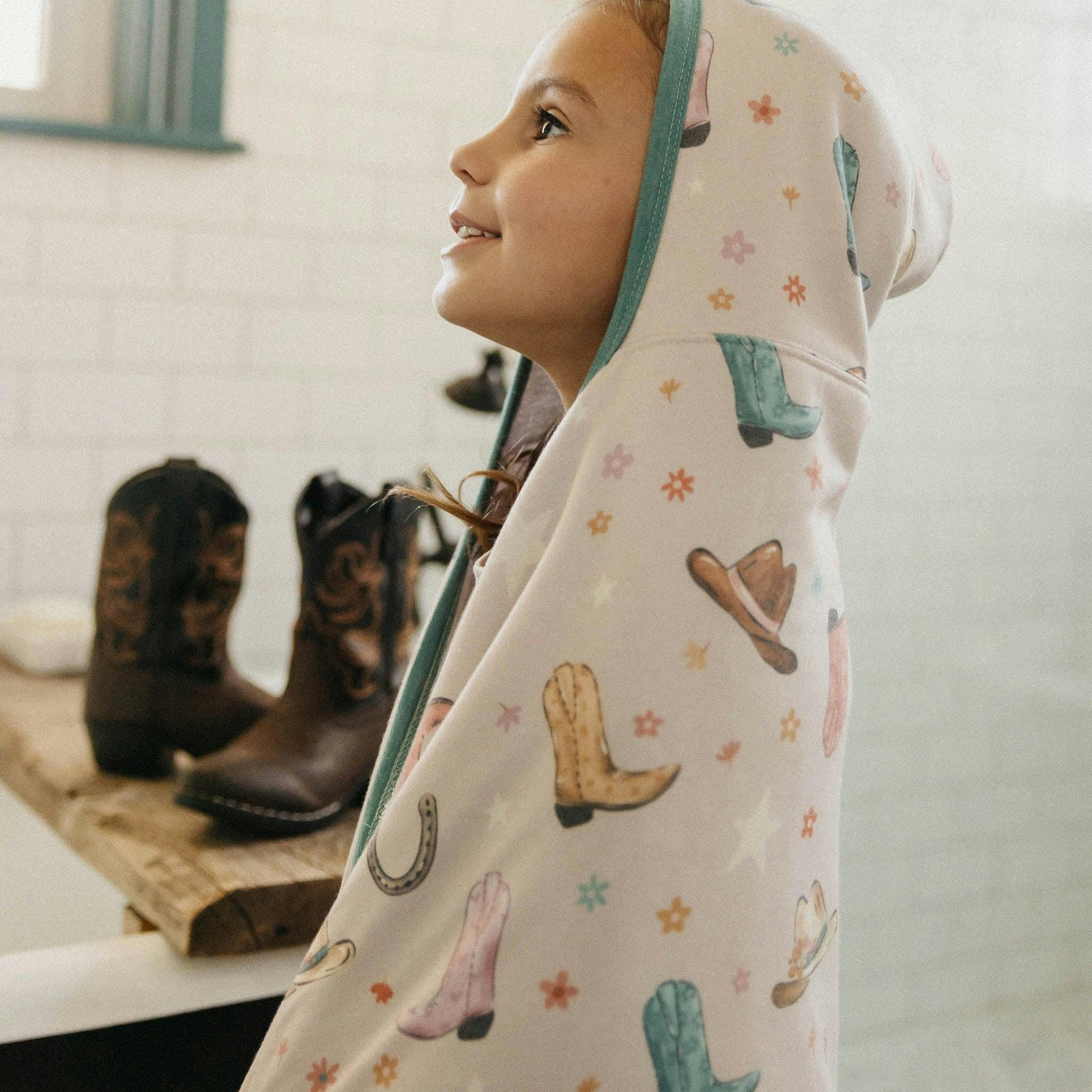 Premium Big Kid Hooded Towel - Cheyenne