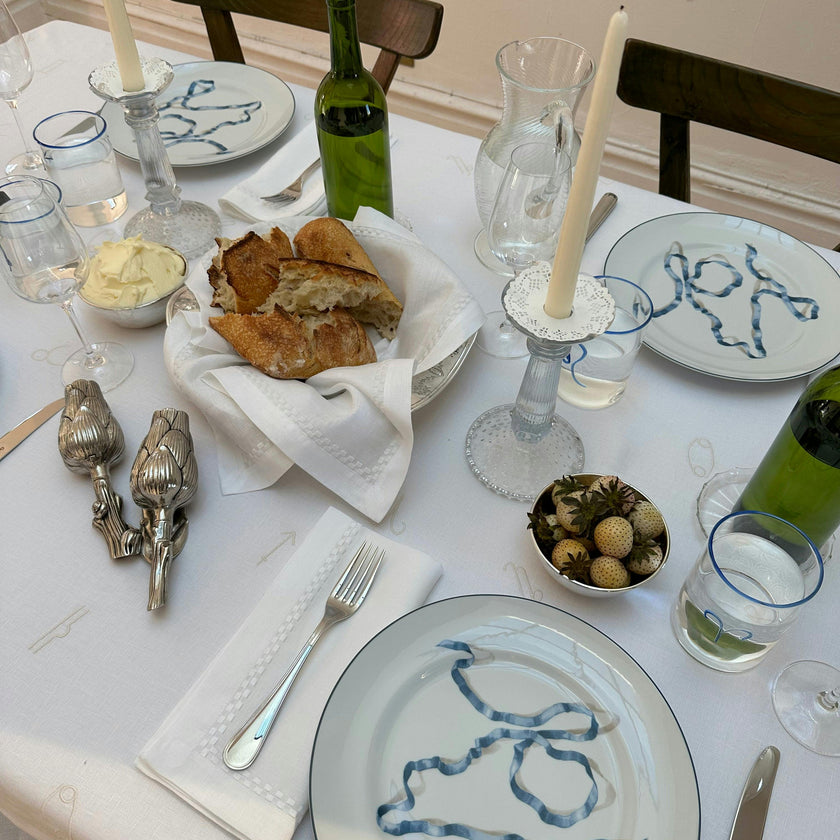 Ribbon Dinner Plate