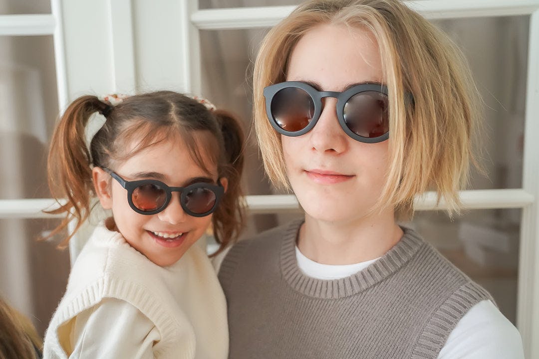 Classic | Sustainable Sunglasses | Plant-Based Bendable Polarized - Child | 3-8 Y | Black