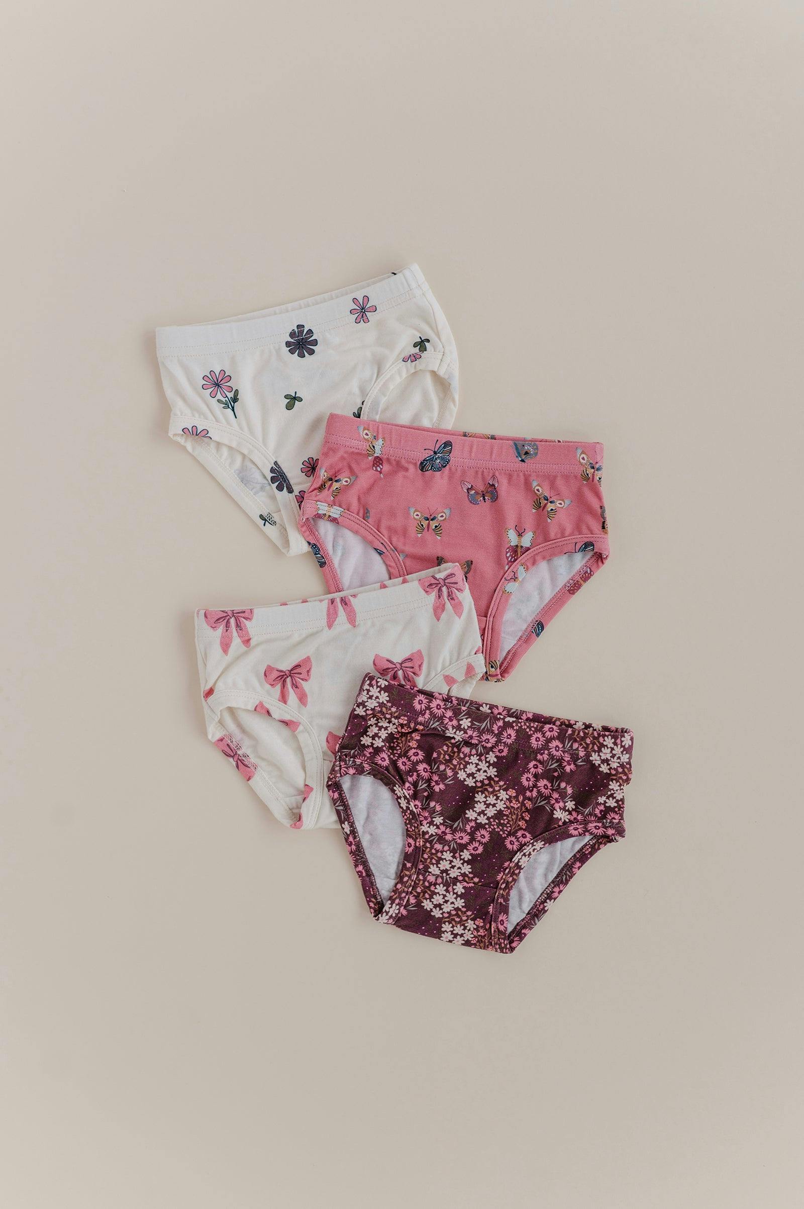 Girls Underwear in Rose Elegance Bows