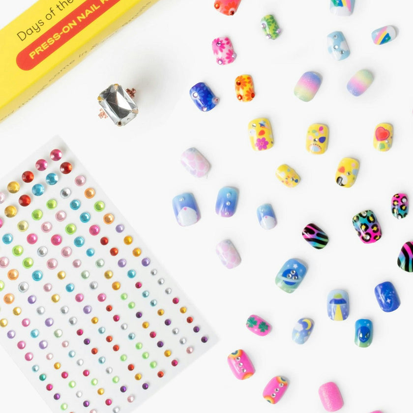 Days of the Week Press On Nails Kit