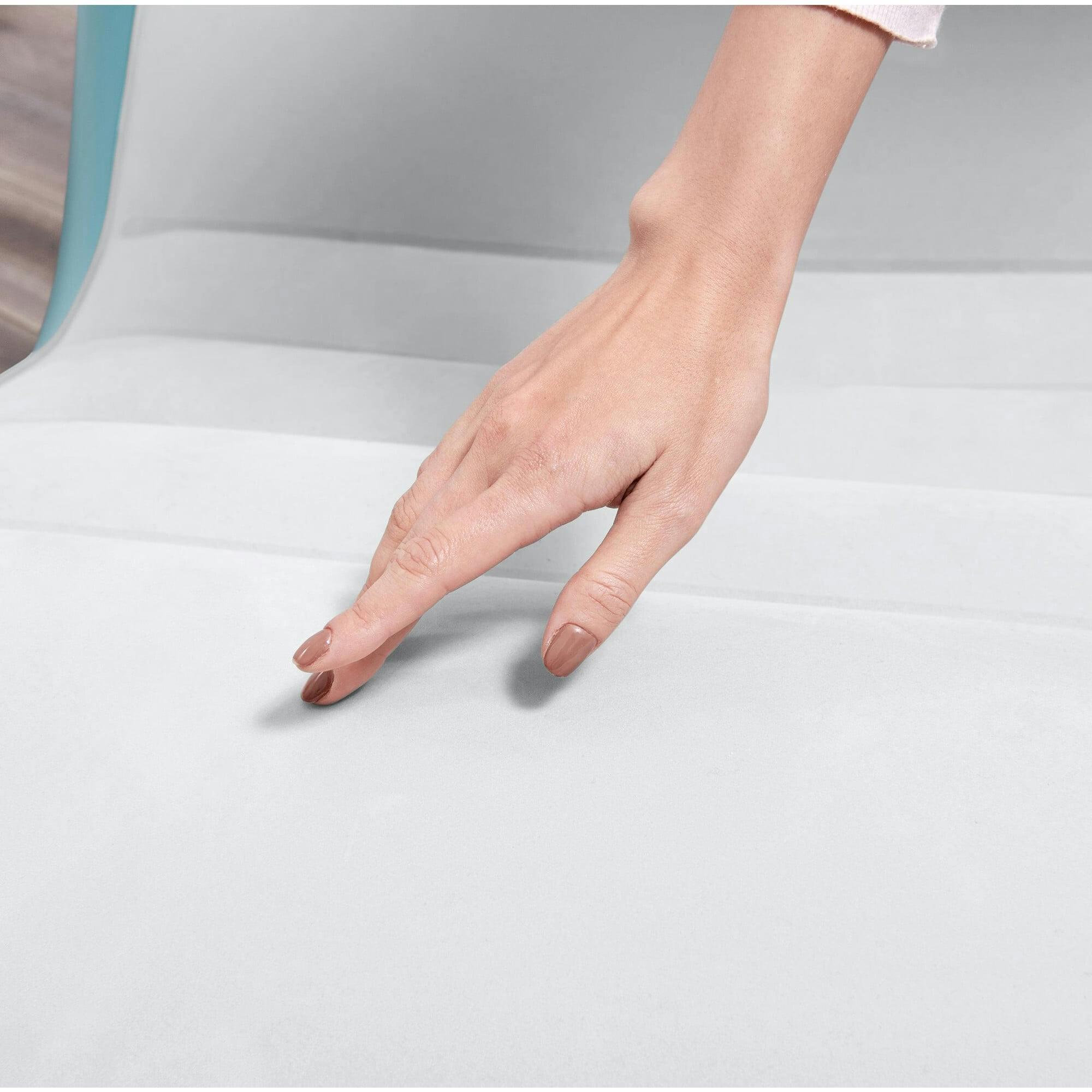 Leisure Luxe Chaise Louger - 52.5