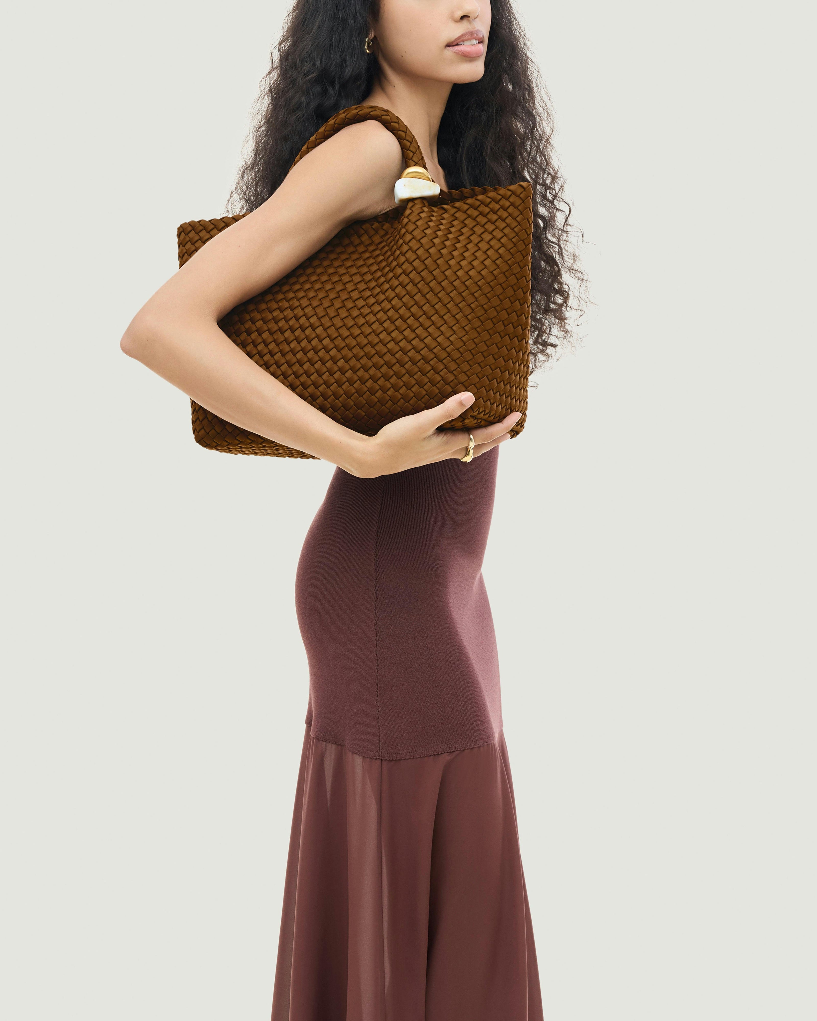 St. Barths Medium Tote Beads | Teak