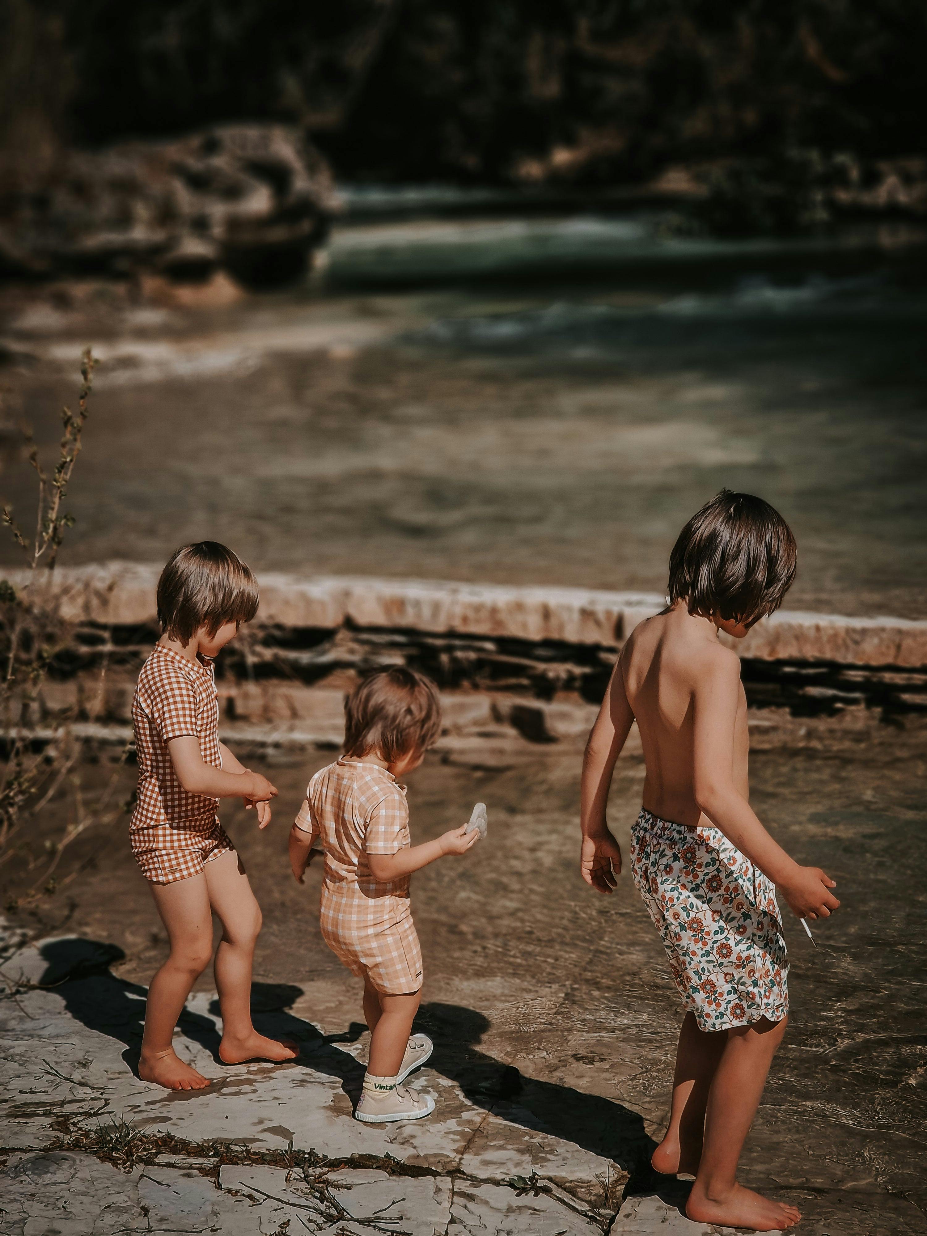 Short Sleeve Rashguard Swimsuit | Sienna Gingham