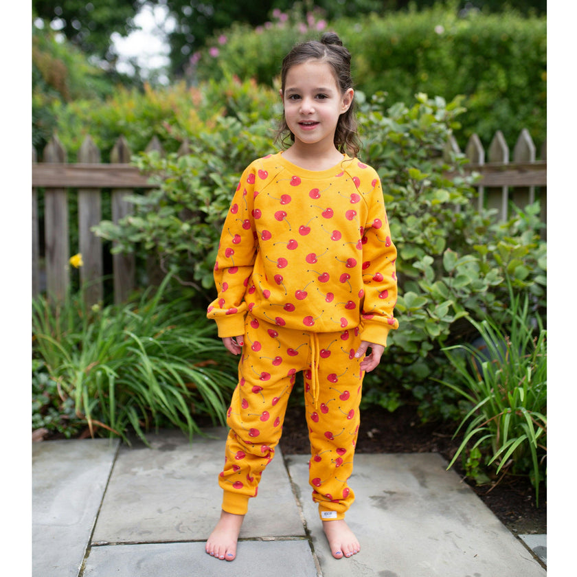 Loungewear Set in Cherries