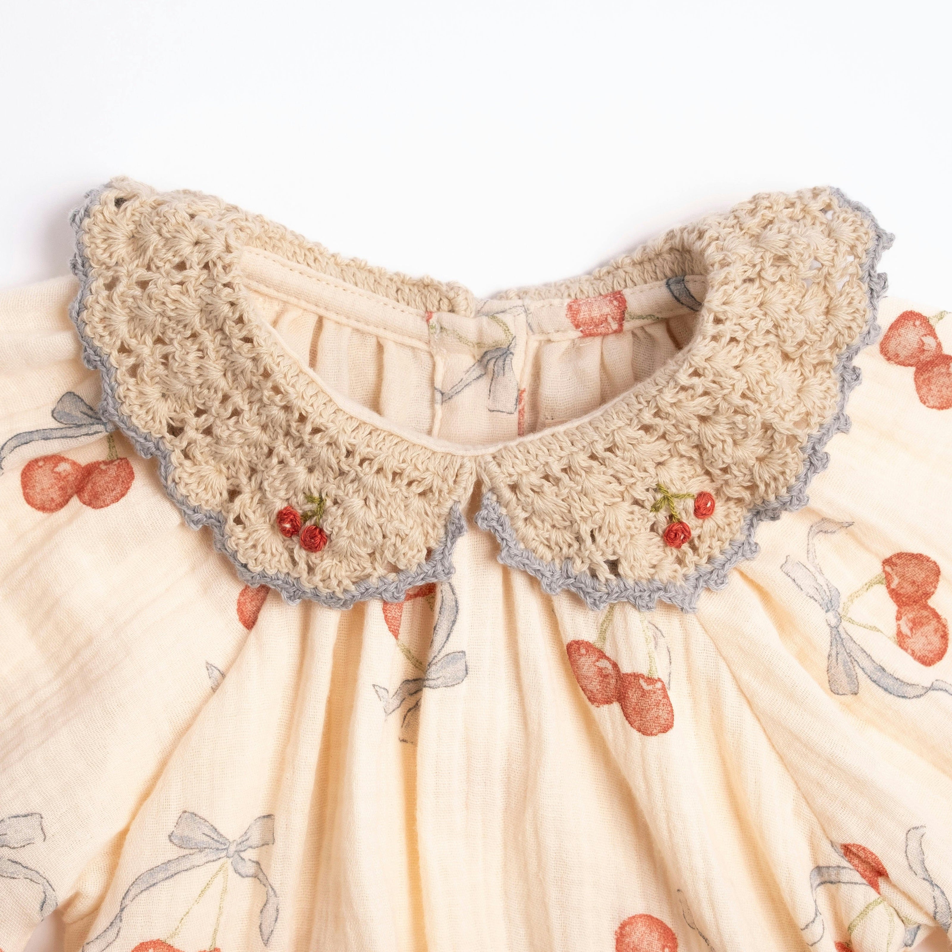 Eloise Set in Winter Chérie
