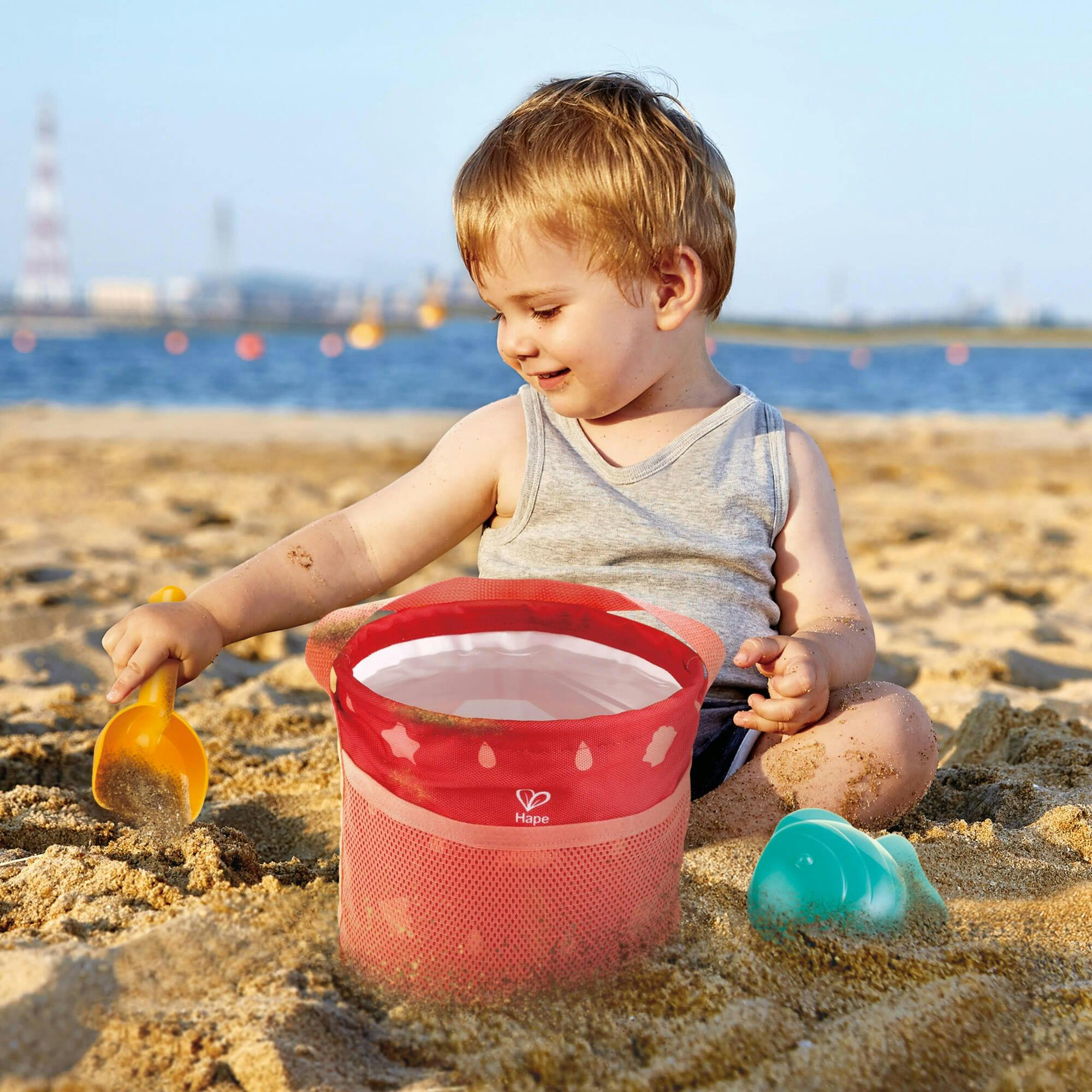Fold & Go Beach Toy Set