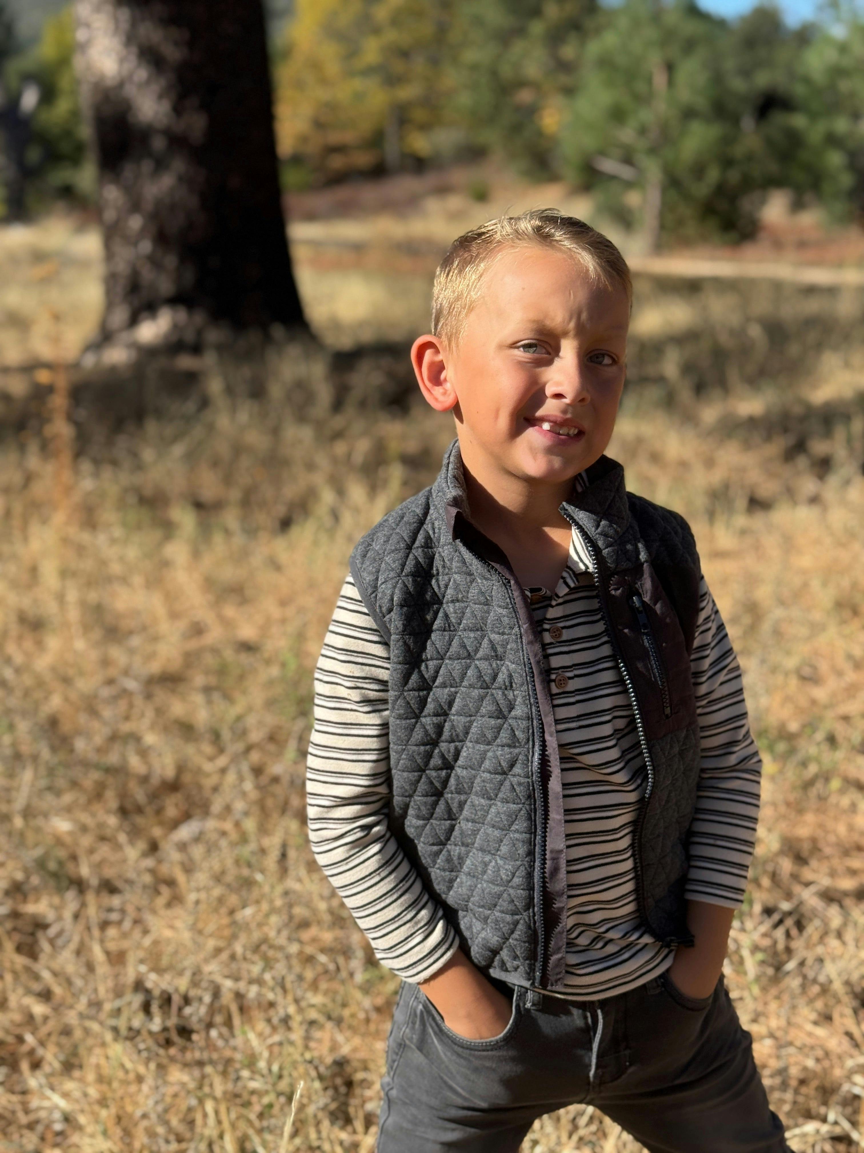 HUNTER Charcoal Vest