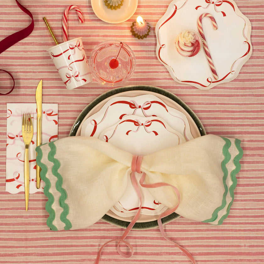 Ribbon Bow Dinner Plates