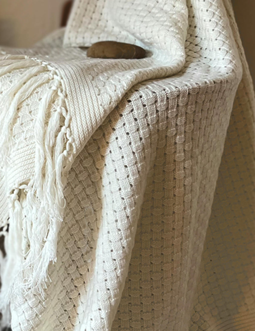 The Hudson Cashmere Fringed Throw | Cream