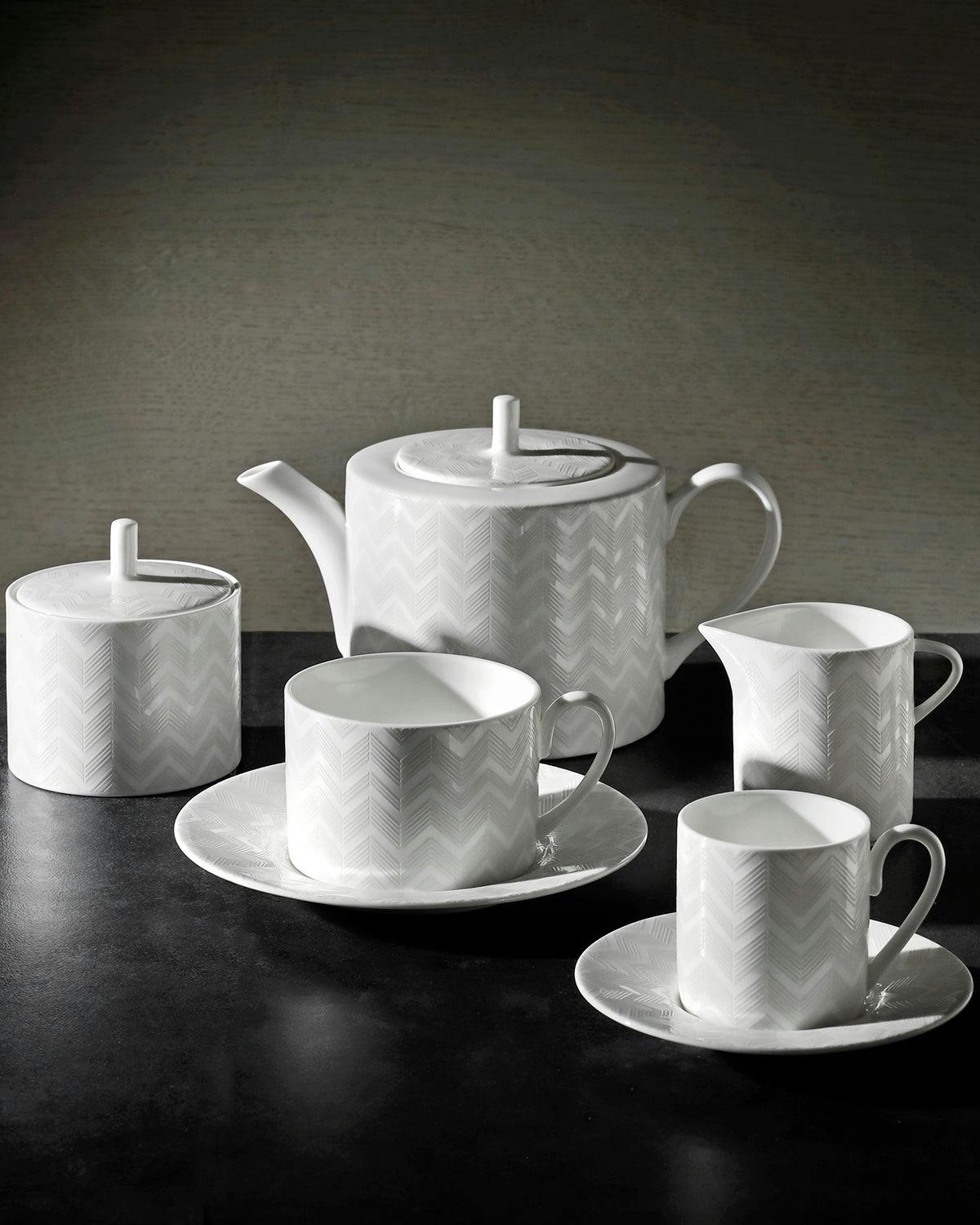 Coffee Cup & Saucer ZIG ZAG Set of 2 in Luxury Box White diam. 2.3