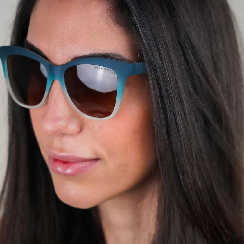 Iconic Wayfarer Ombre  | Polarized Sunglasses | Adult | 15+ Y | Desert Teal Ombre
