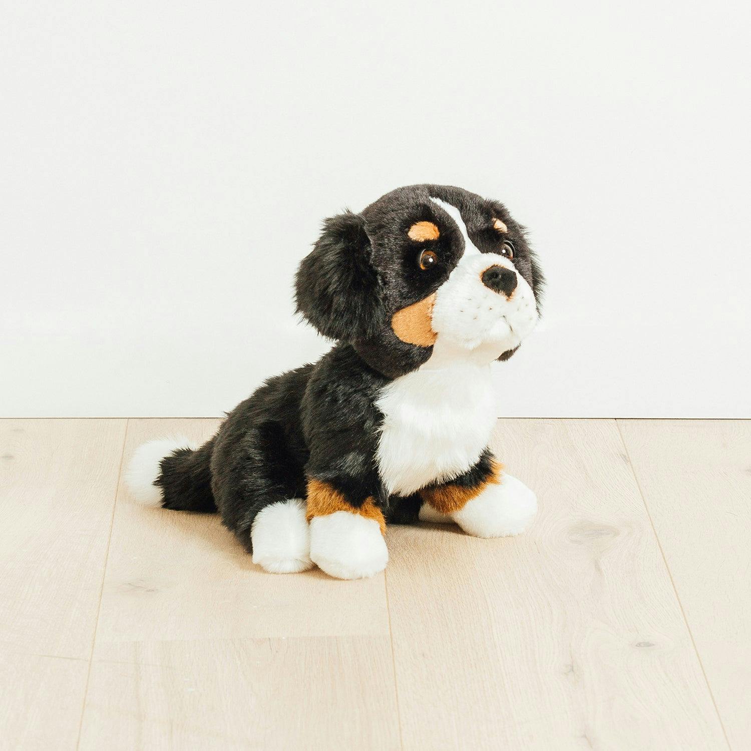 LA PELUCHERIE My Dog Ferdinand - Small Sitting 28cm
