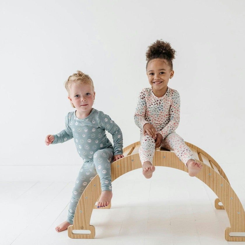 Boys Long Sleeve Lounge Set in Heart Eyes