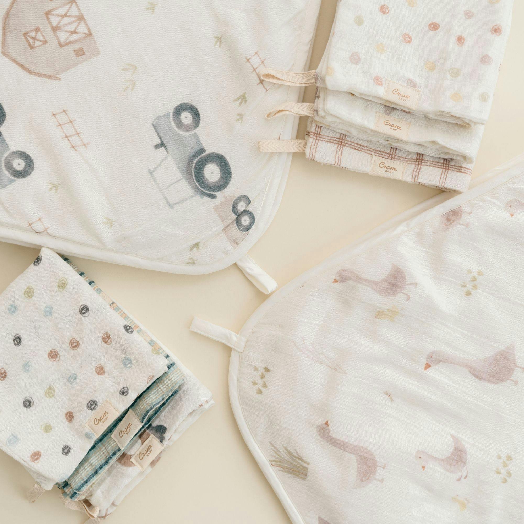 Charlie Farmhouse Goose Hooded Baby Bath Towel & Washcloth Set