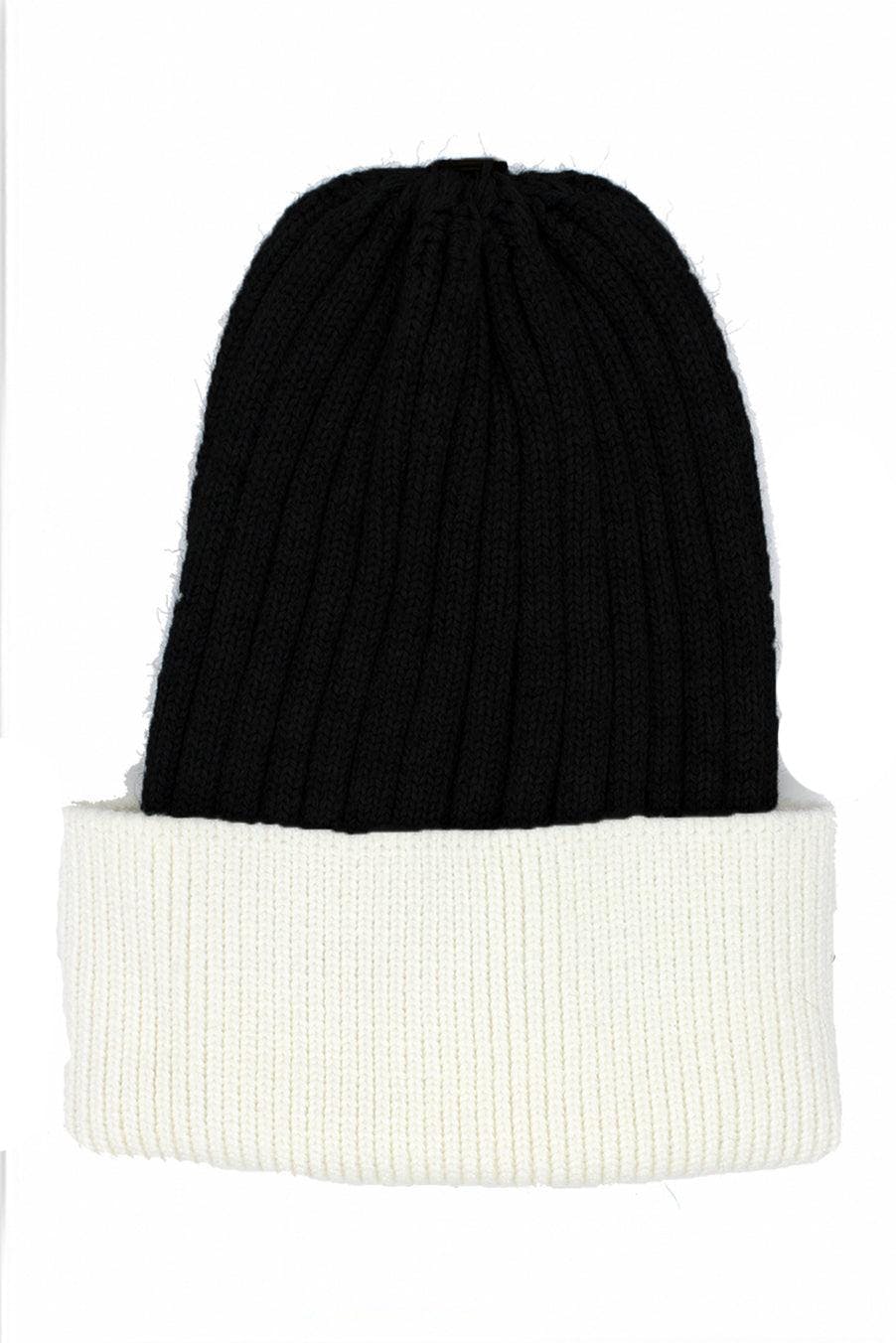 Ribbed Flat Wool Blend Hat With A Genuine Fur Pom (TikTok)