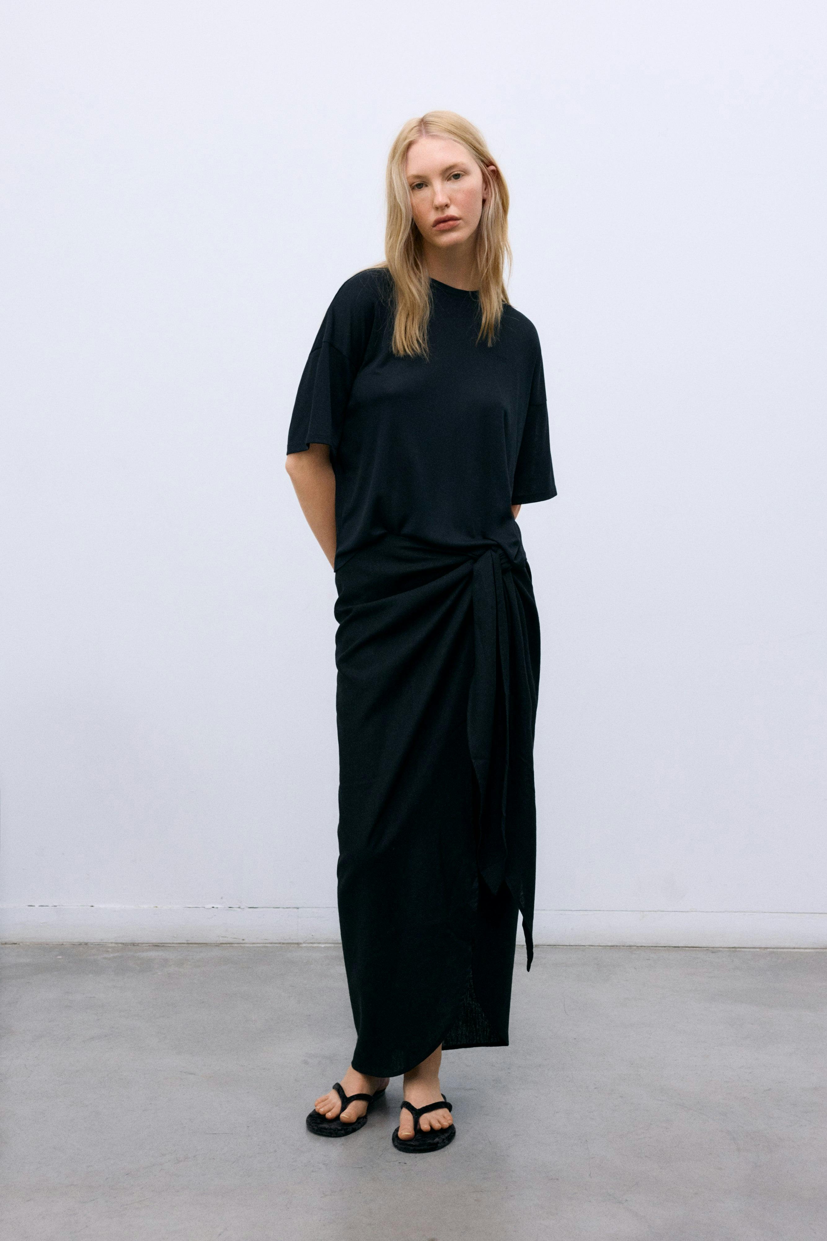 Melissa Woman Wrap Skirt