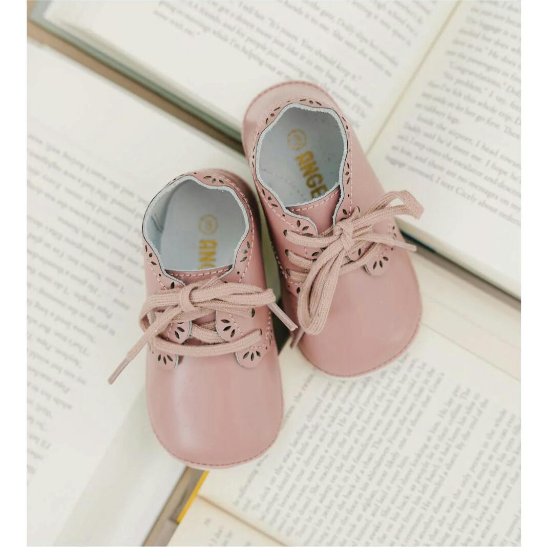 Bella Scalloped Bootie (Baby)