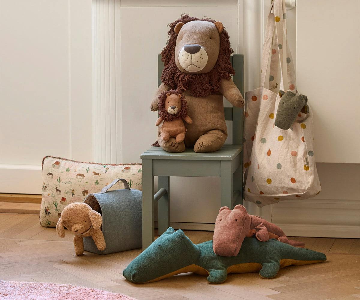 Safari friends, Crocodile, Medium - Vintage rose