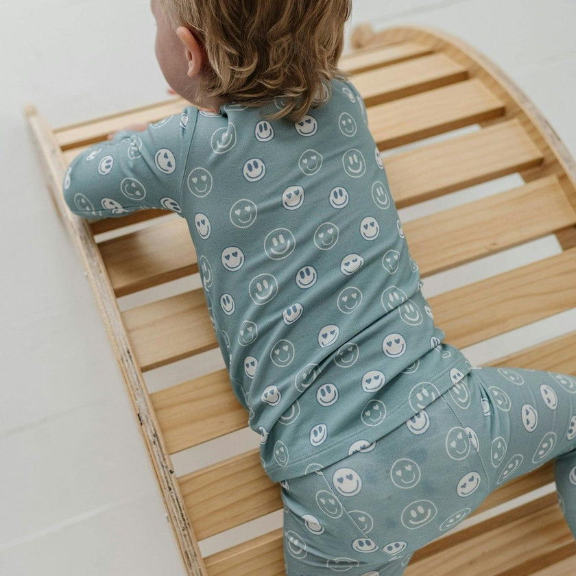 Boys Long Sleeve Lounge Set in Heart Eyes