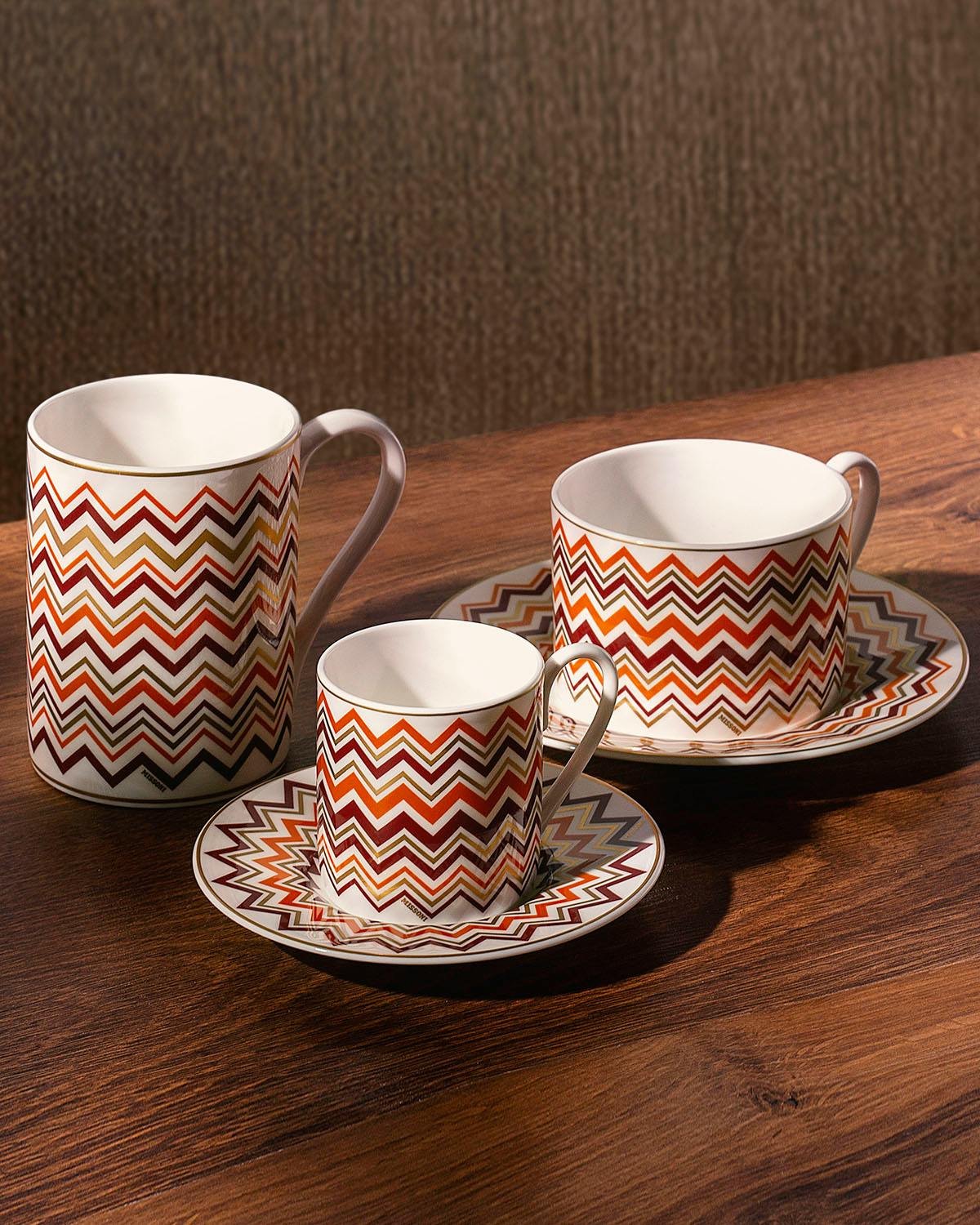Tea Cup & Saucer ICONIC Set of 6 in Luxury Box diam. 3.3