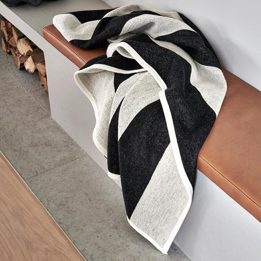 Blanket BOB Black/ Vanilla 4.5 x 6 ft