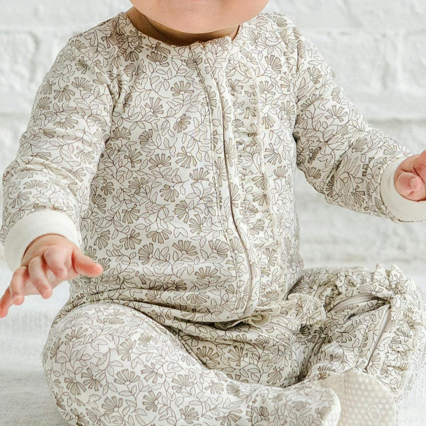 Neve Ruffle Zipper Footie