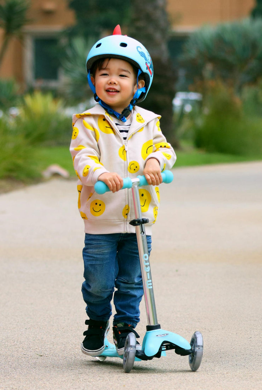 Micro Mini Glow Plus LED Scooter