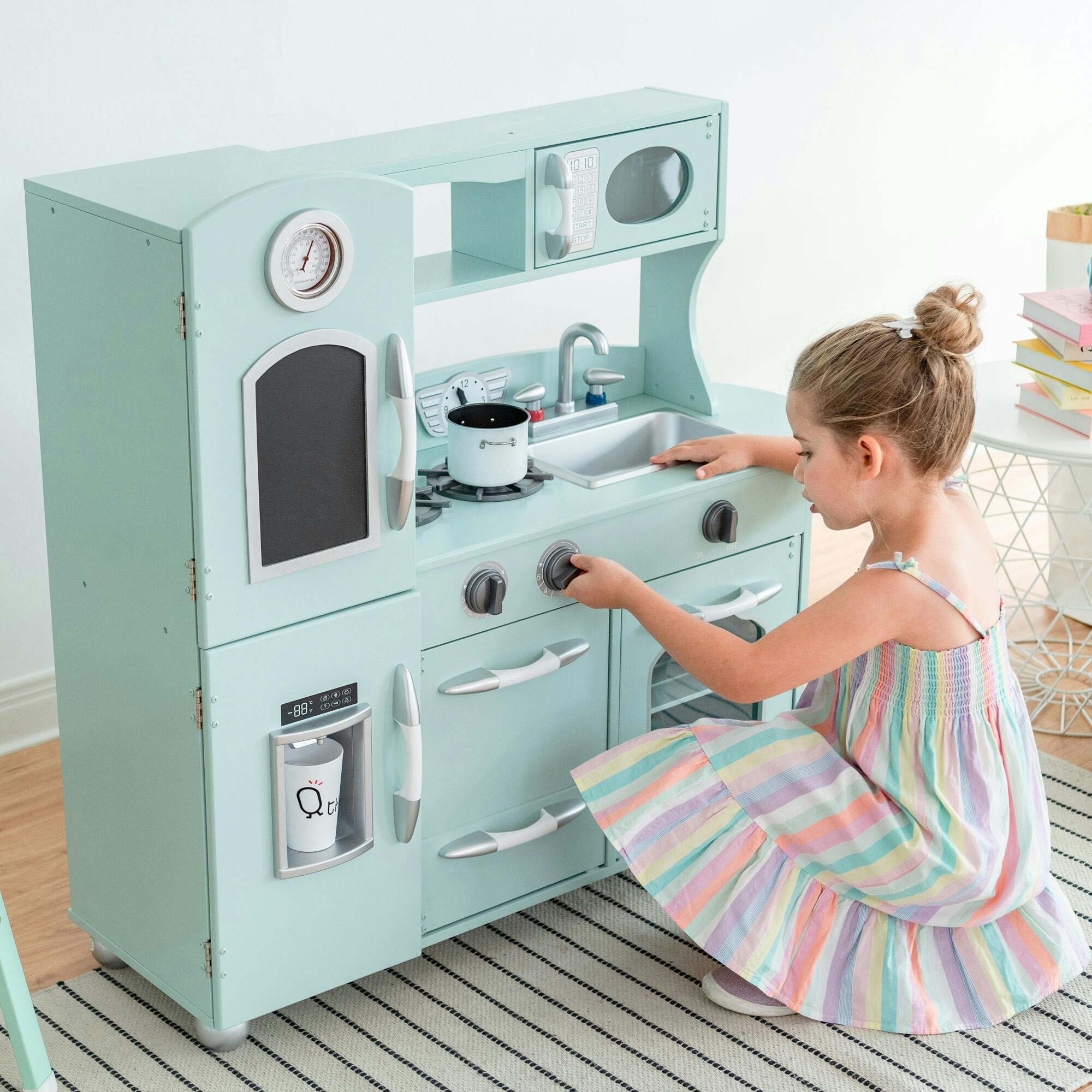 Little Chef Westchester Retro Play Kitchen