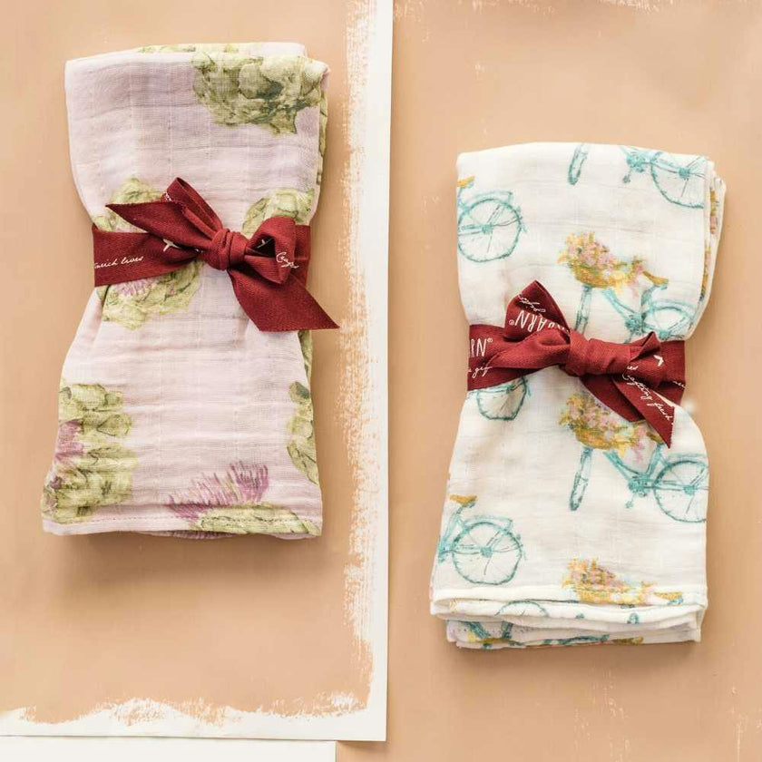 Valais Bamboo Muslin Two-Piece Burp Cloth Set