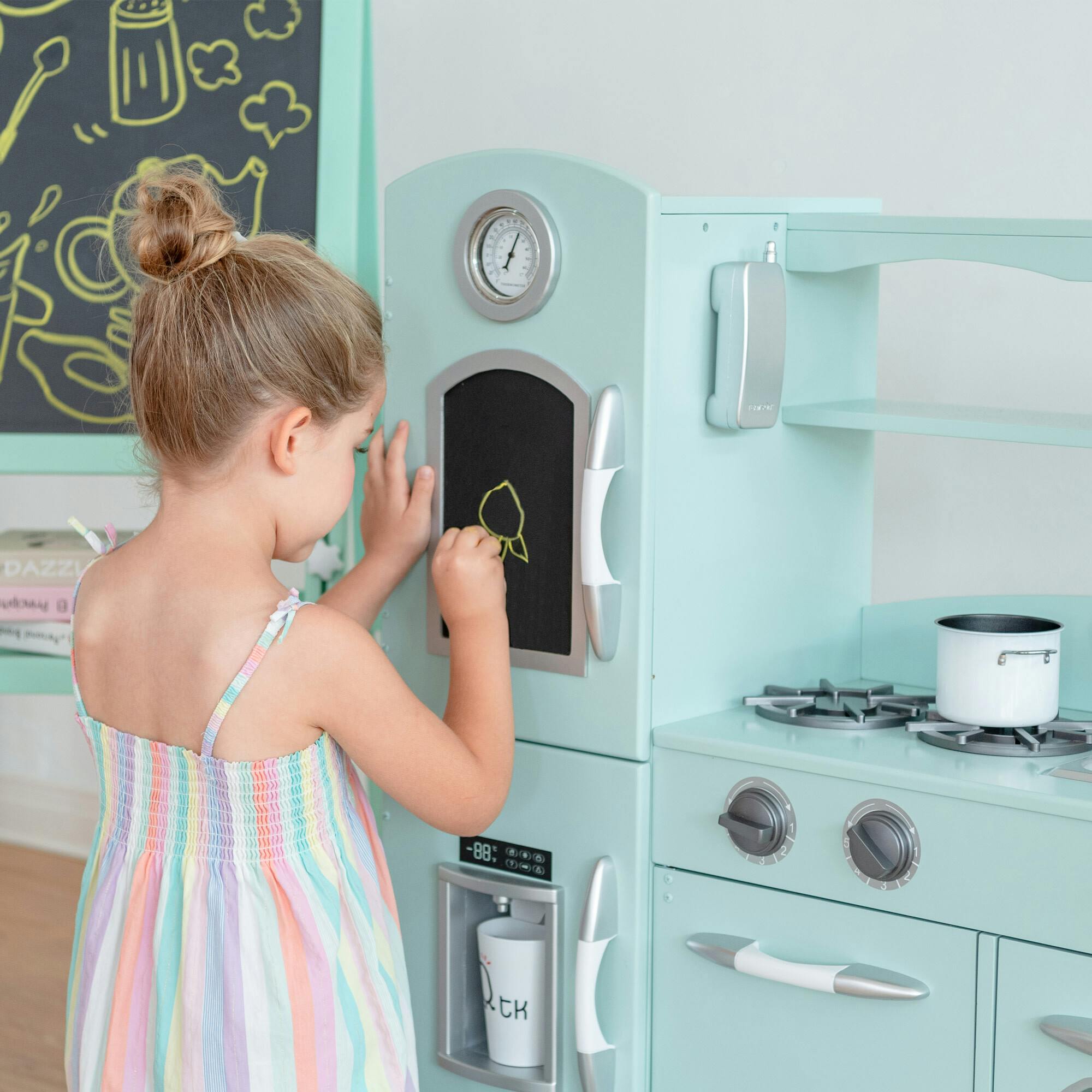 Little Chef Westchester Retro Play Kitchen