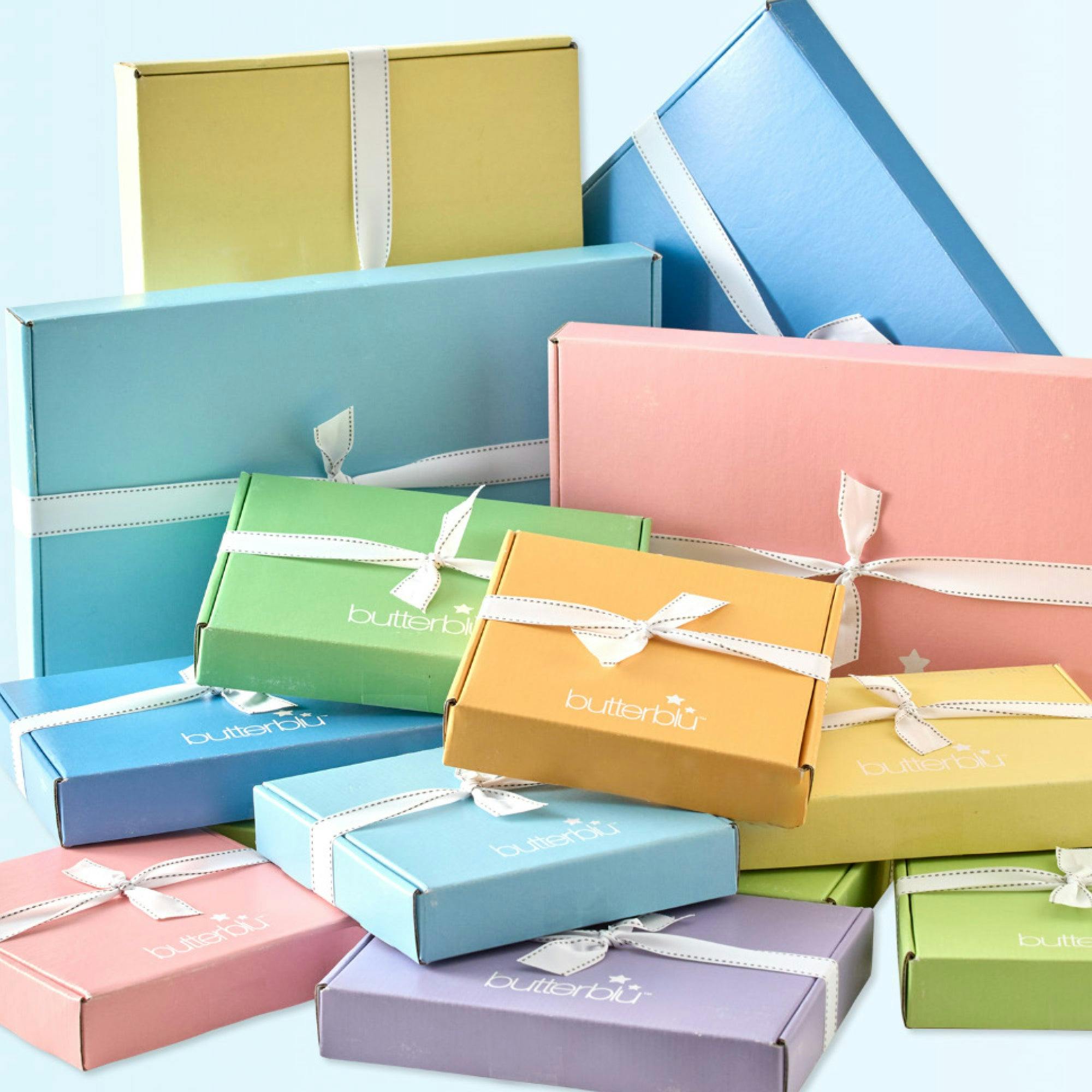 WELCOME HOME BABY 14-Piece Gift Set