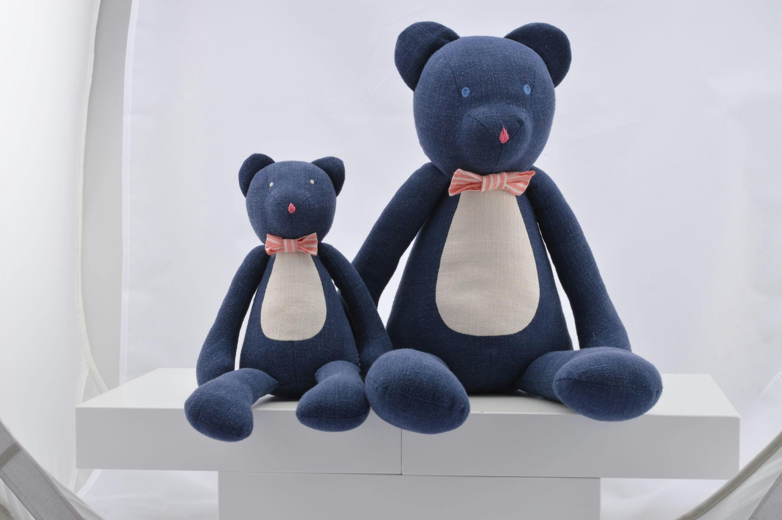 Pamplemousse Peluches Coco the Bear