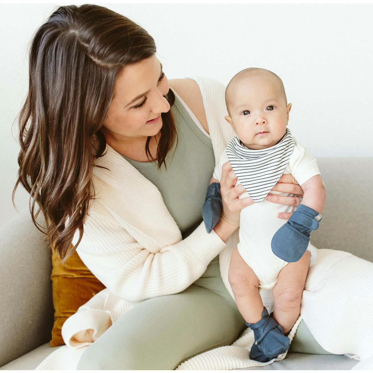 PREEMIE STAY ON MITTS | ROSE