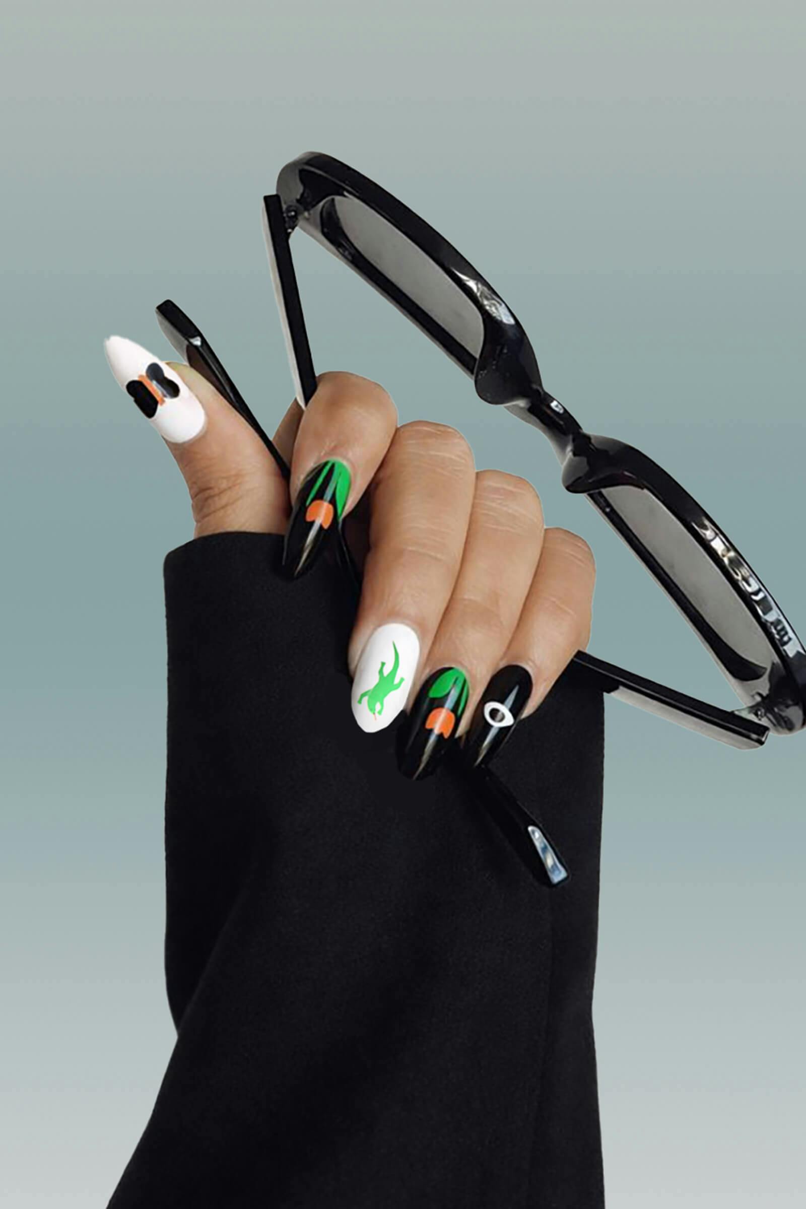 Magician - Press on Nails by Lorien Stern