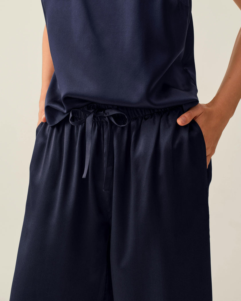 Women's Silk Olivia Wide-Leg Pant in Navy
