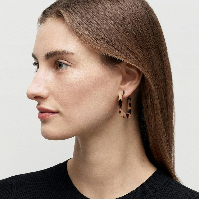 Midi Square Hoops in Perle Noir