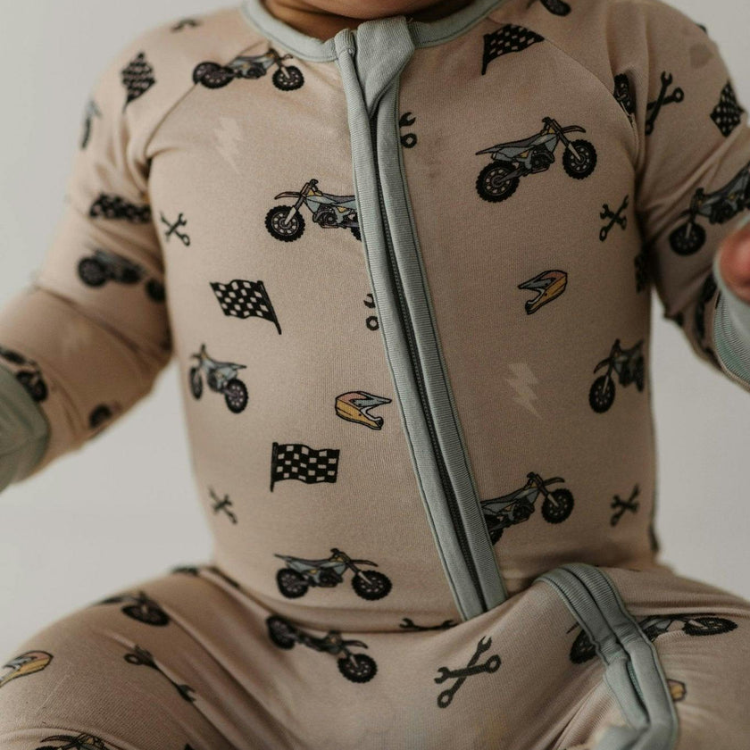 Baby Boy Long Sleeve Zip Romper in Farm
