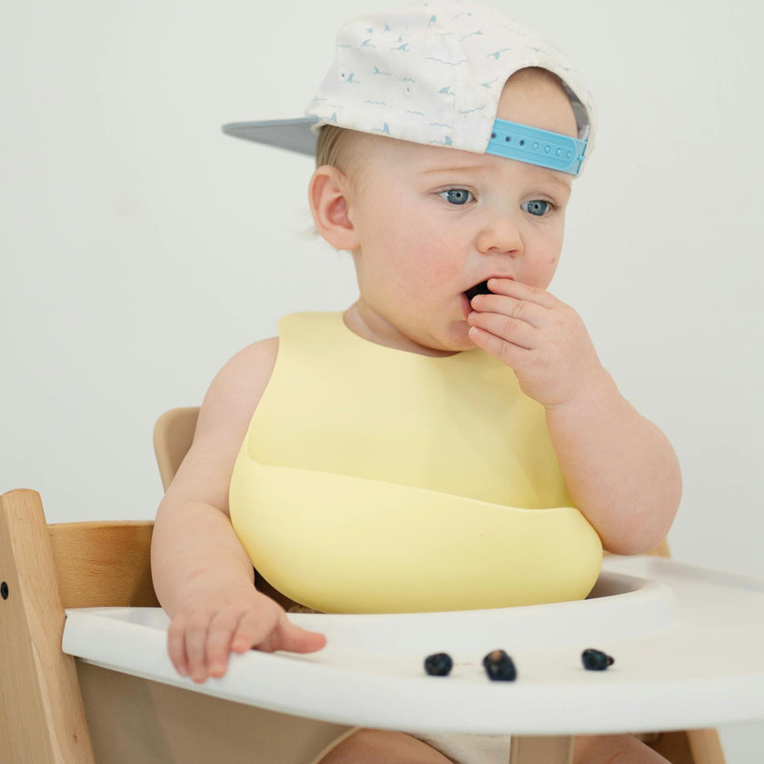 Magnetic Silicone Bib