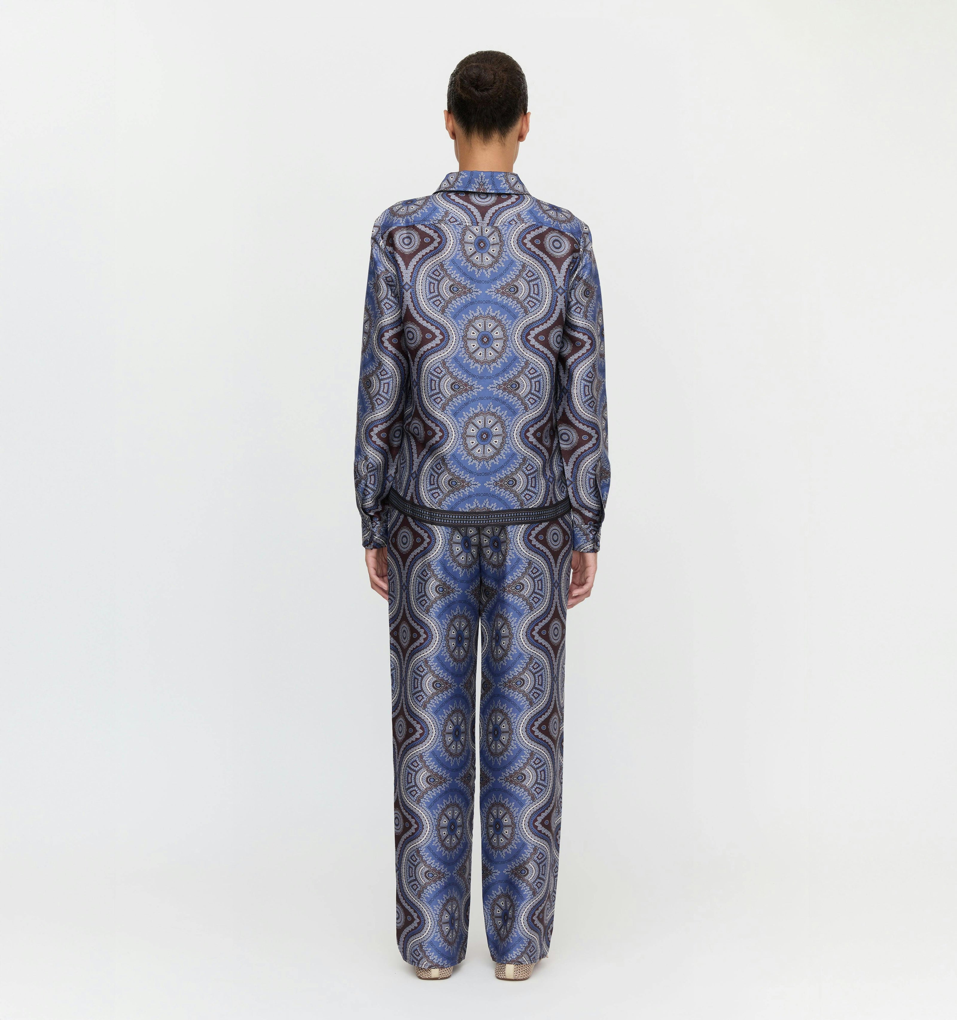 The Taylor Pant - Brown Cobalt Medallion