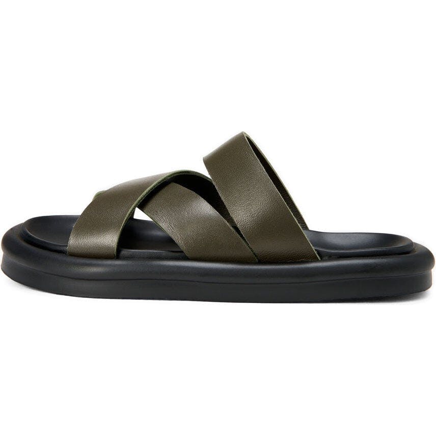 Cove Leather Cross-Over Strap Sandals